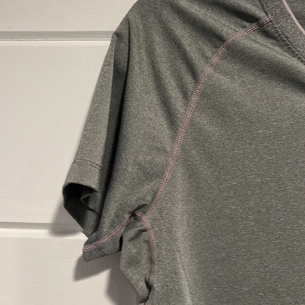 Top - Nike - Picture 3 of 11